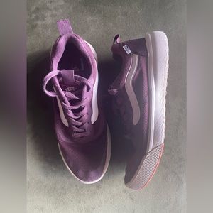 VANS ULTRA RANGE